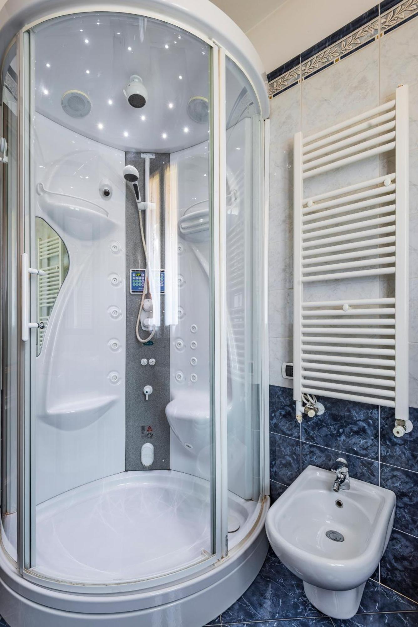 Jacuzzi Apartment In Italian Villa, Wi-Fi & Garden Sassuolo - Maranello Casalgrande Exterior foto