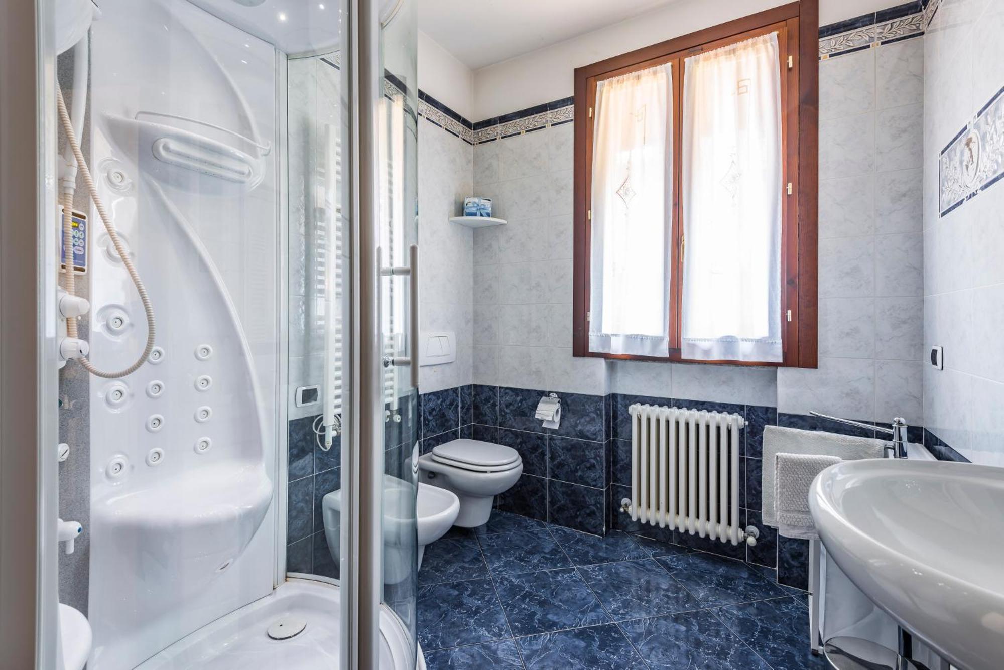 Jacuzzi Apartment In Italian Villa, Wi-Fi & Garden Sassuolo - Maranello Casalgrande Exterior foto